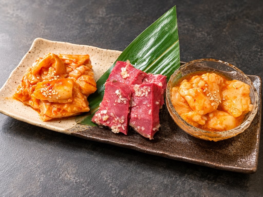 銀座 焼肉伊達の上ミノ・上ホルモン・ハツの和牛ホルモン盛り合わせ